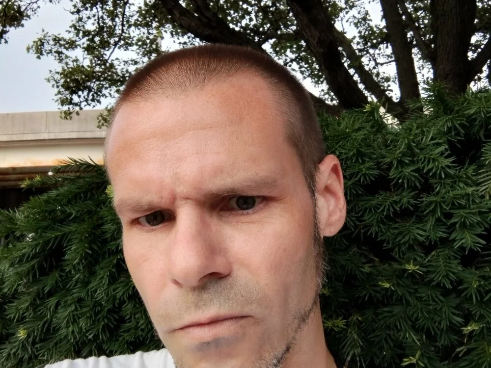 دردشة Spino2002 الجنسية دون اتصال