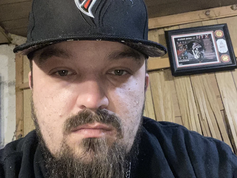 travis22's Offline Chat Room