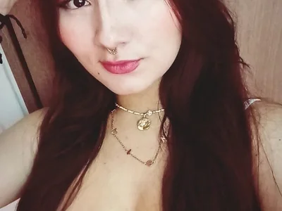 Mia_pleasure7