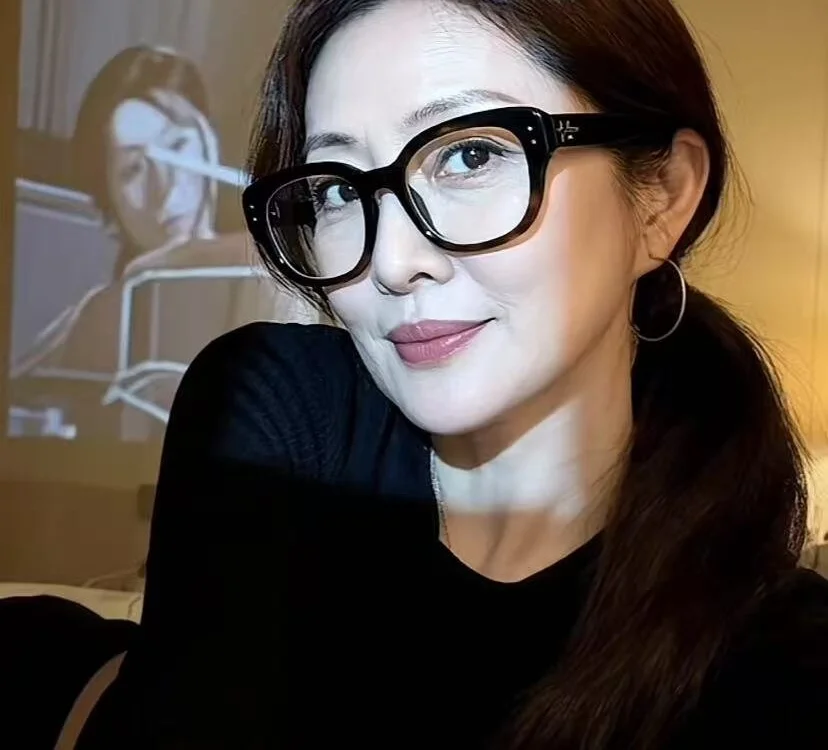 juzi198n Offline XXX chat