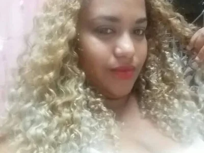 curly_stone