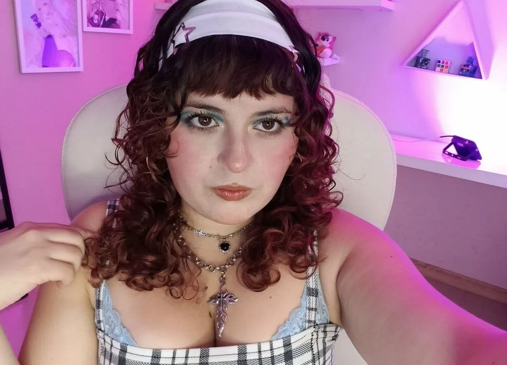 claryrose's Offline Chat Room