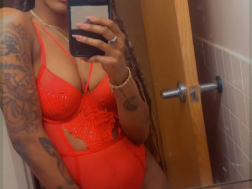 Hefnerbabyy Chat XXX offline