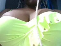 Model ebony-aston_eilin