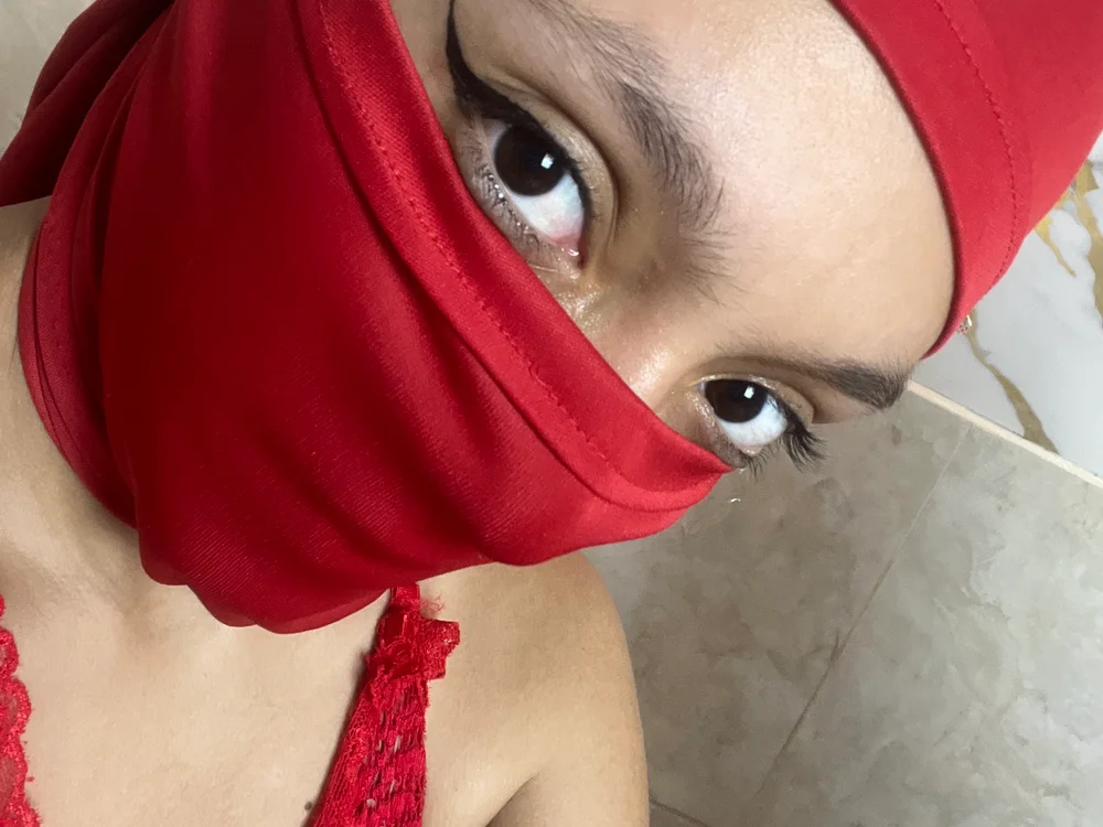 laila_noorのオフラインXXXチャット