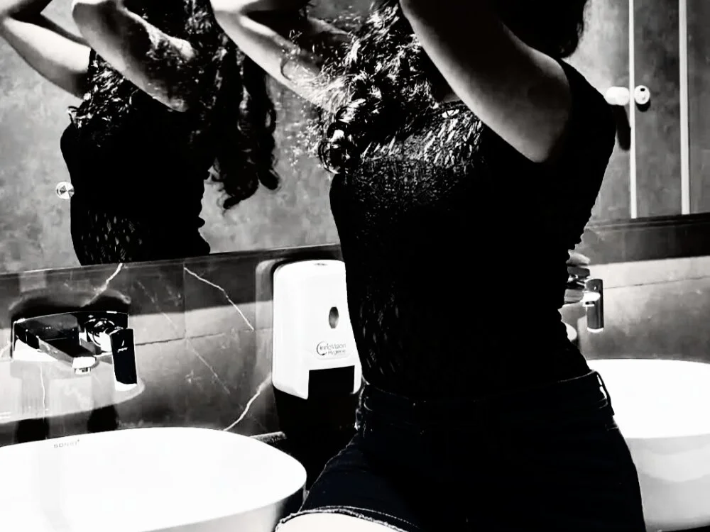 Cherry_Hotness' Offline XXX Chat