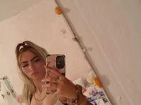 HelloKittyLove's webcam live show
