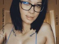 kissnicol32's webcam live show