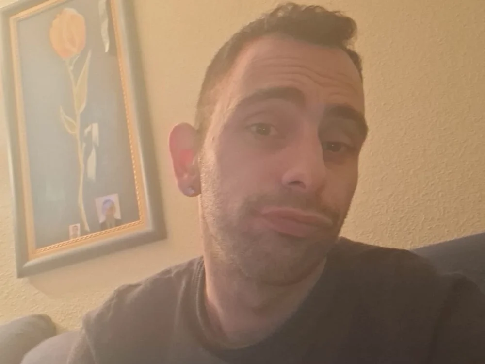 parejados3132's Offline XXX Chat