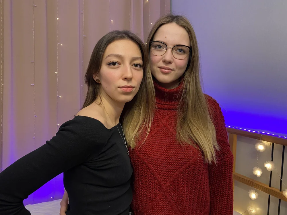 FamousStrick offline chatrum