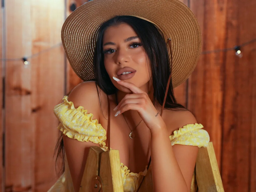 GoldenAlana – Offline XXX chat