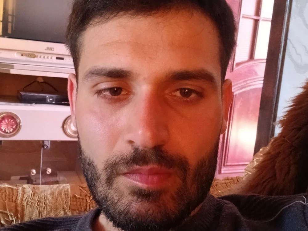 ilkin44 Adlı Modelin Çevrimdışı XXX Sohbeti