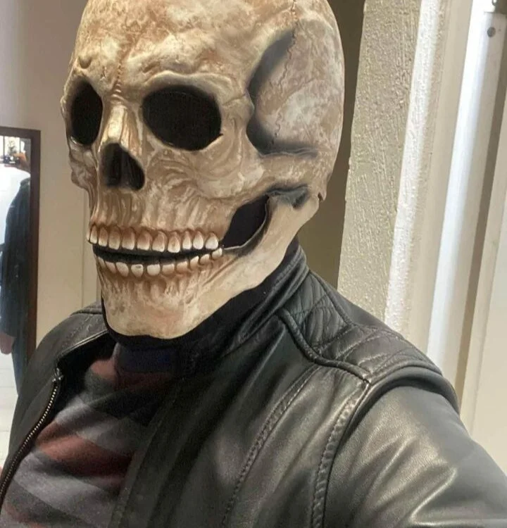 Jose234884's Offline Chat Room
