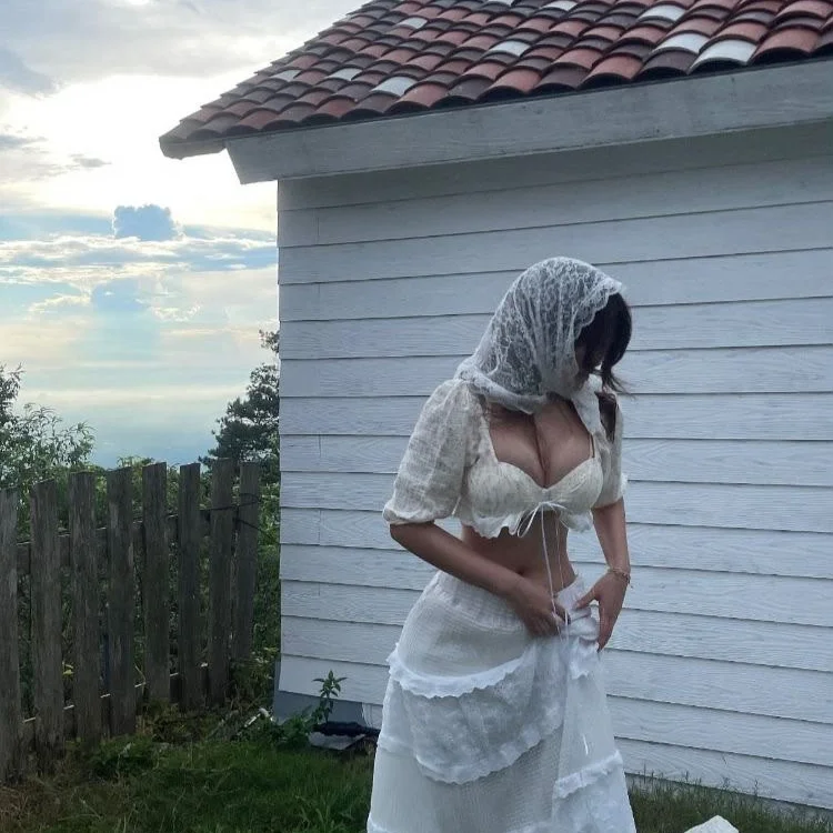 _kezban_'s most recent online preview