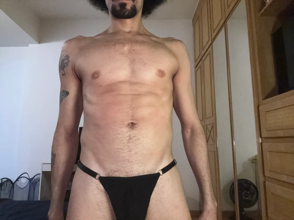 balaclava_boy_br offline XXX-chat