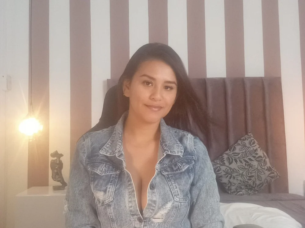 emily_smith___'s Offline XXX Chat