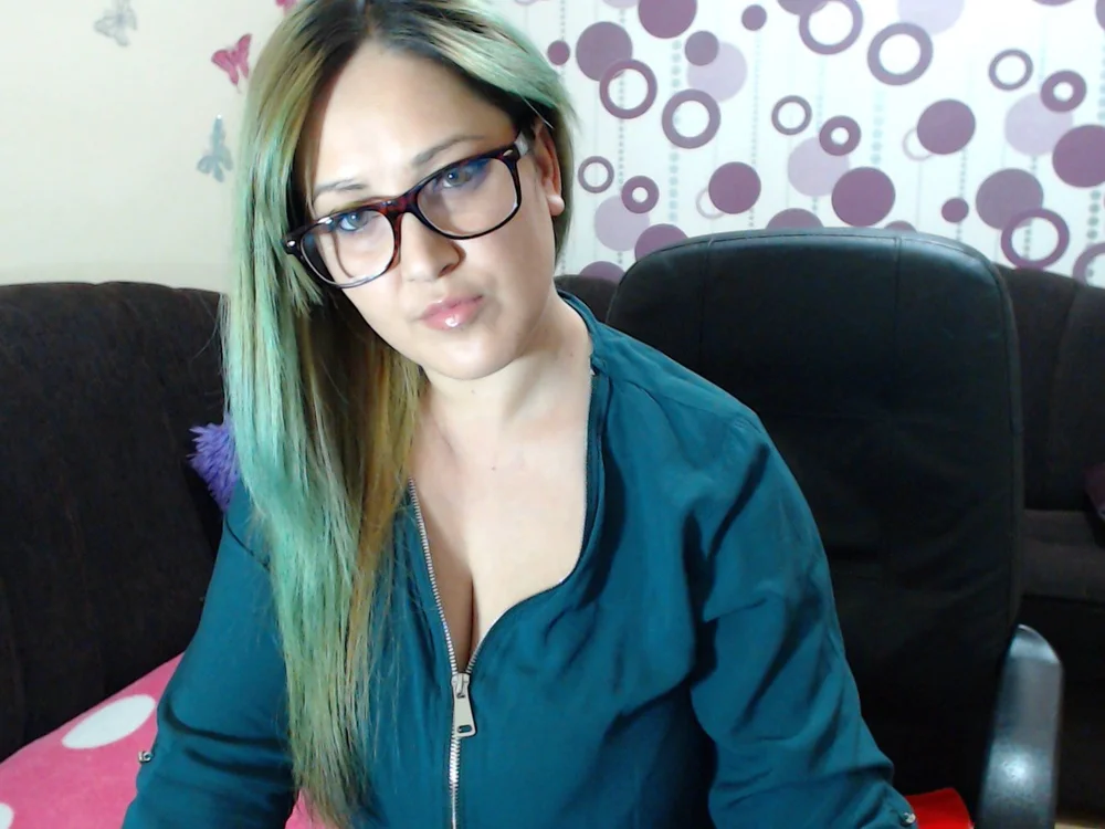 crazy_marias' Offline Chat Room