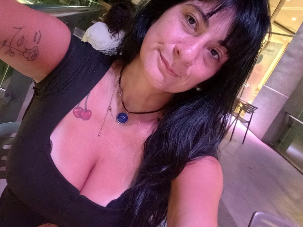 ANAHI-SEX: συνομιλία ΧΧΧ εκτός σύνδεσης