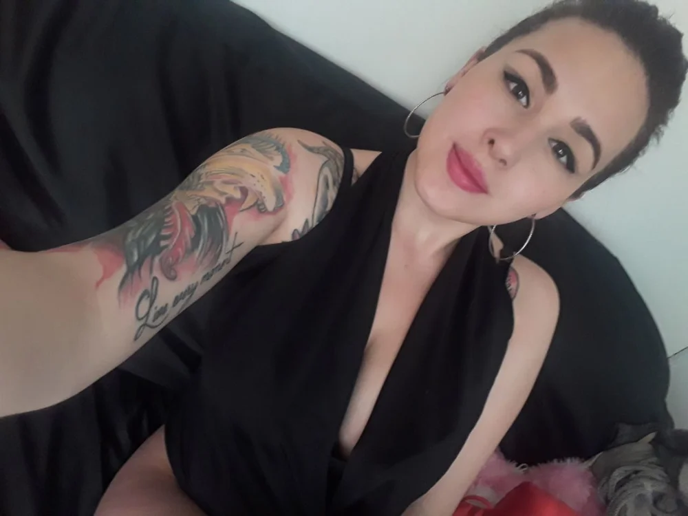 _mahoney_'s Offline XXX Chat