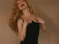 Chatroom XXX en direct de emiliyafox_