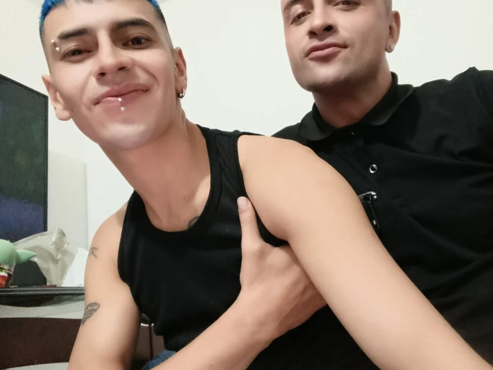 will_and_alex Offline XXX-chat