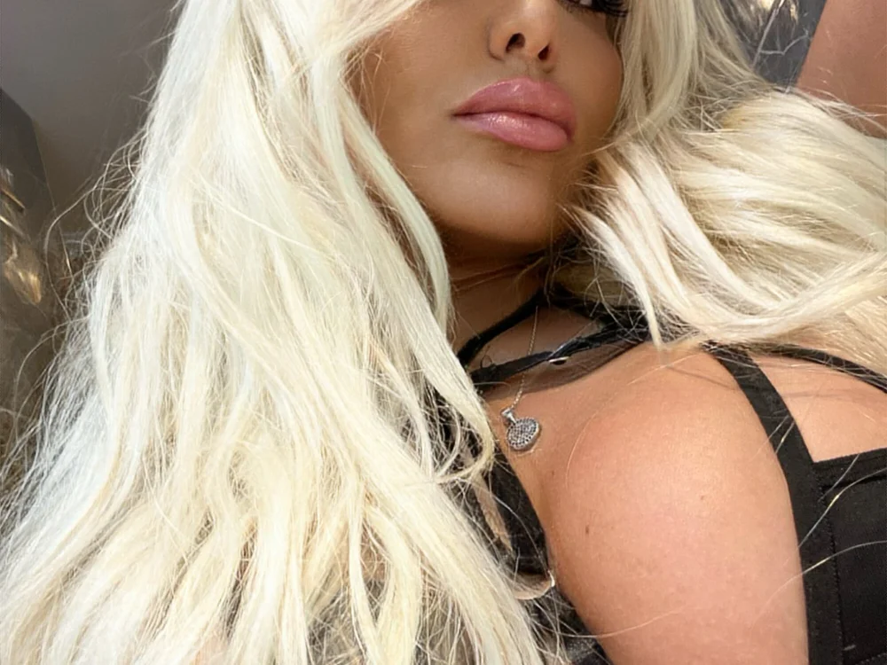 GreekGoddess_x offline chatrum