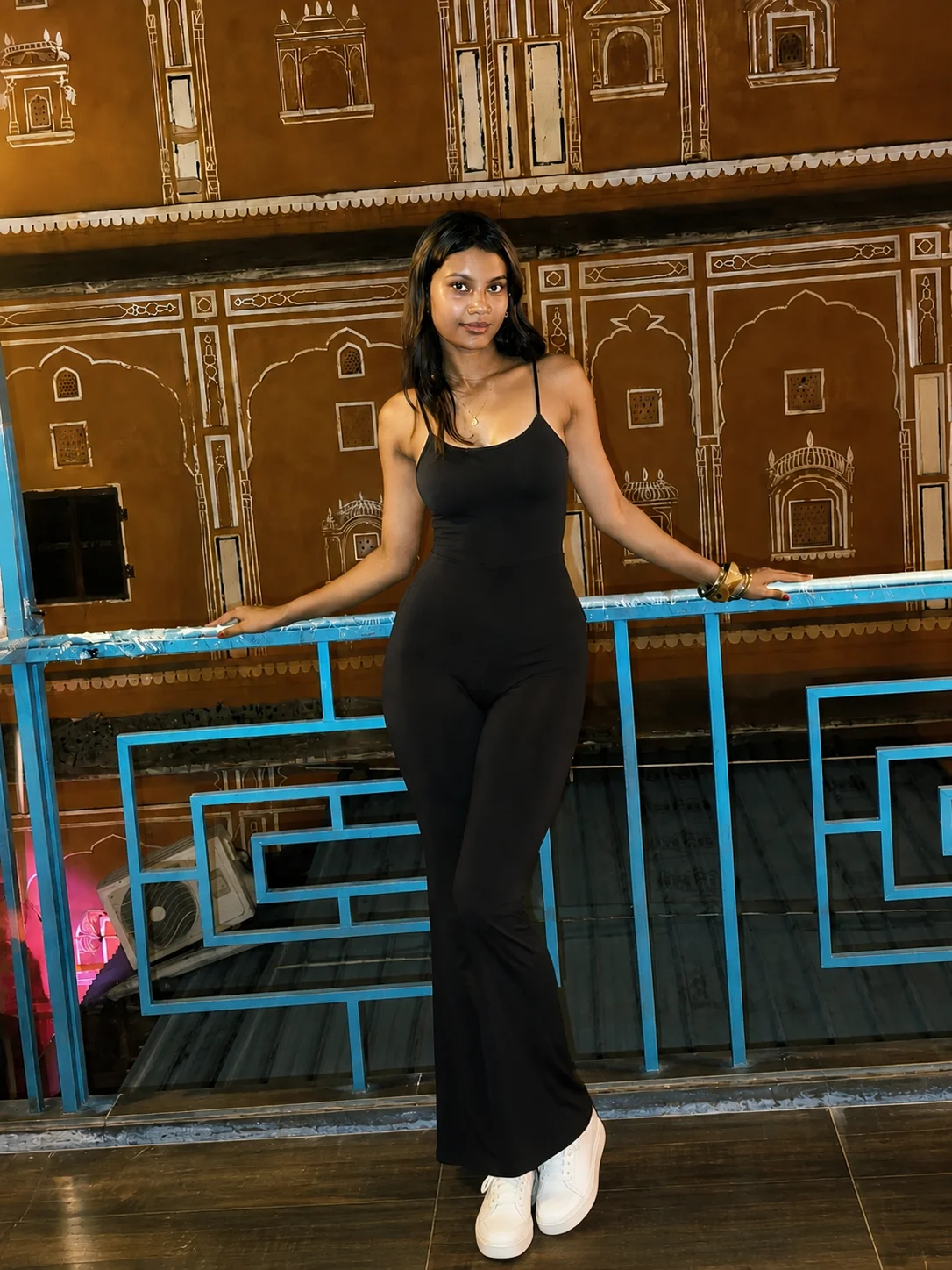 0_bella_0