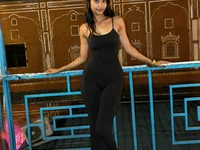 0_bella_0