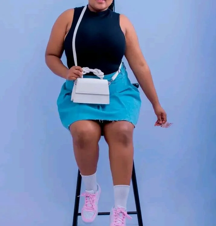 TemptingTits Obrolan XXX Offline