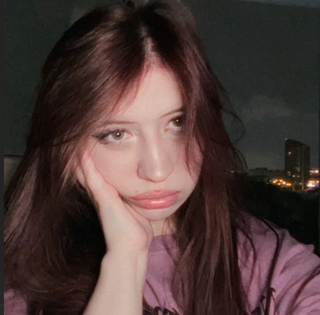 YasmineGuelpa offline XXX-chat