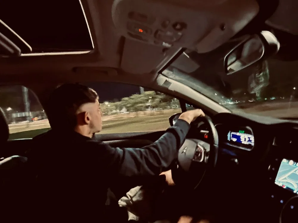 charlessenn's Offline XXX Chat