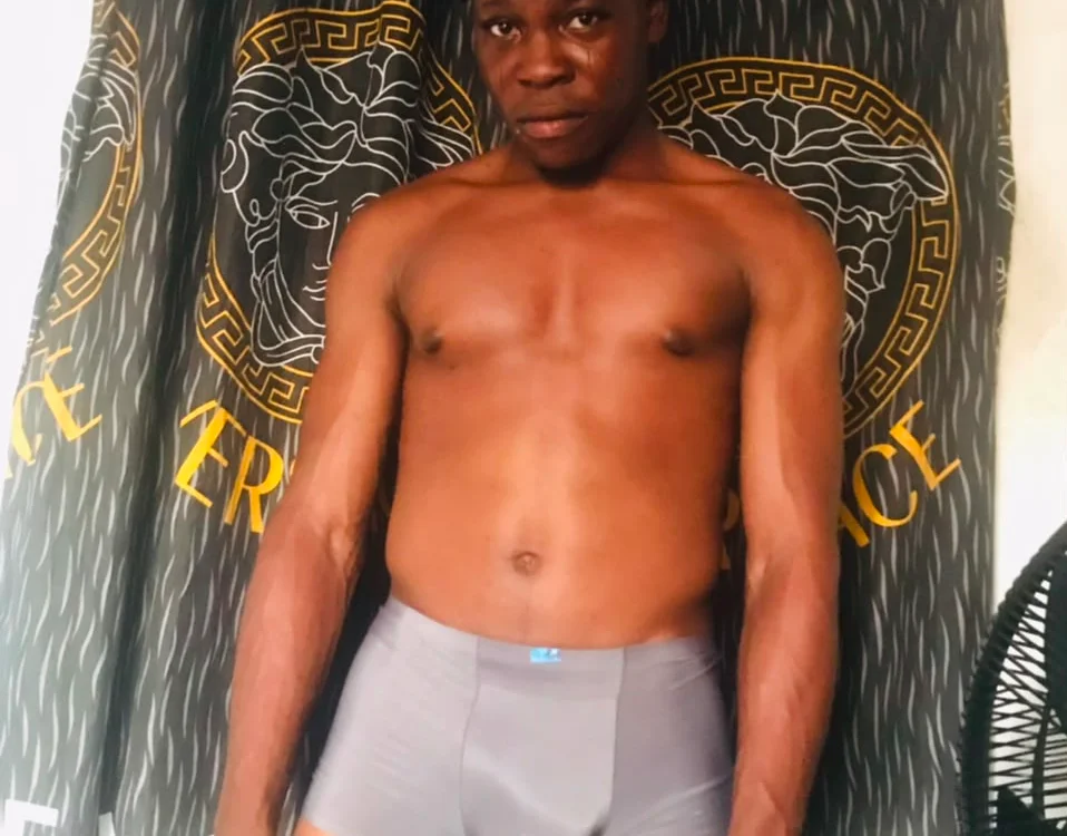 MRFUCKNORESTn Offline XXX chat