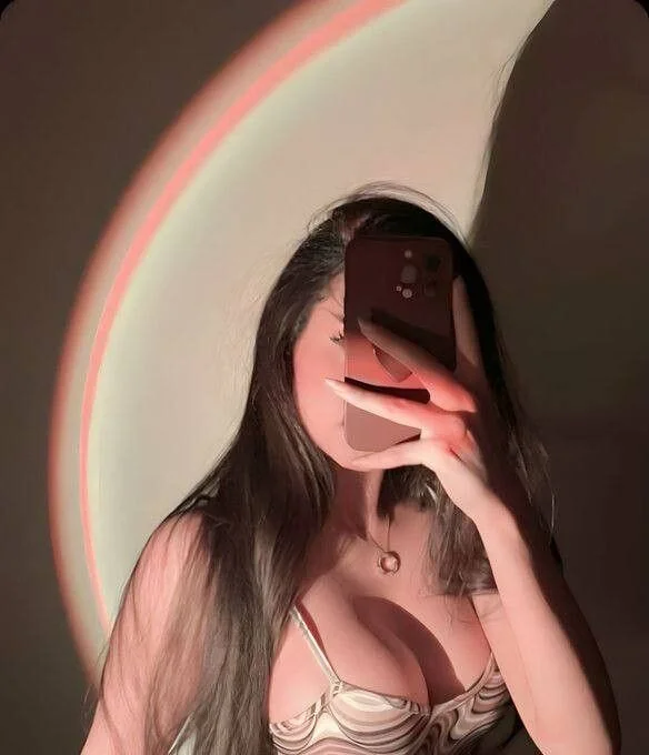 Red_Wine1 Chat XXX offline