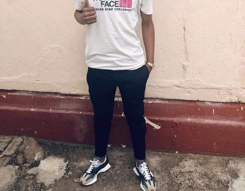 youngsterSA223 Adlı Modelin Çevrimdışı XXX Sohbeti