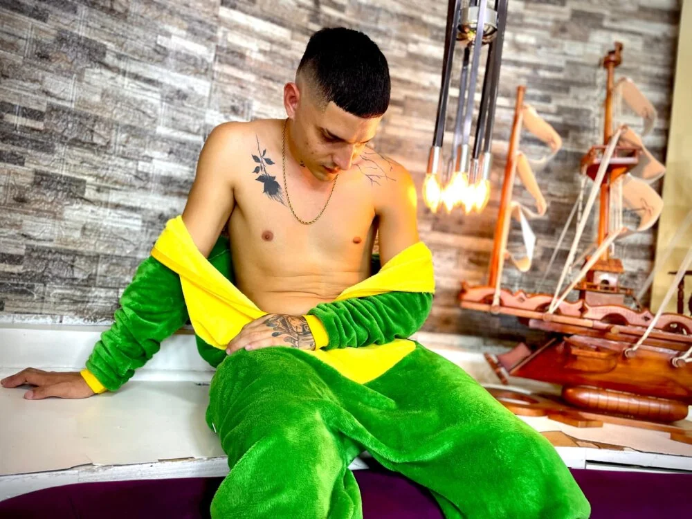 Hot_Max_1 Chat XXX Ngoại tuyến