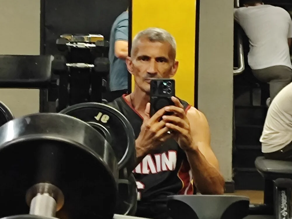 EdmilsonjのオフラインXXXチャット