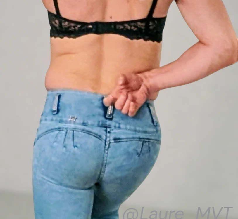 LaureVMT: офлайн-секс-чат