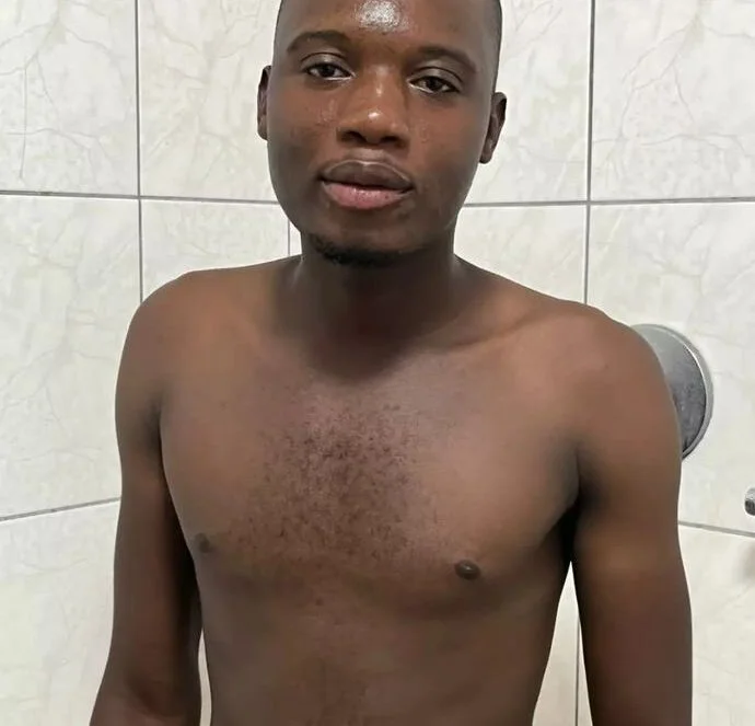 Malozi: συνομιλία ΧΧΧ εκτός σύνδεσης