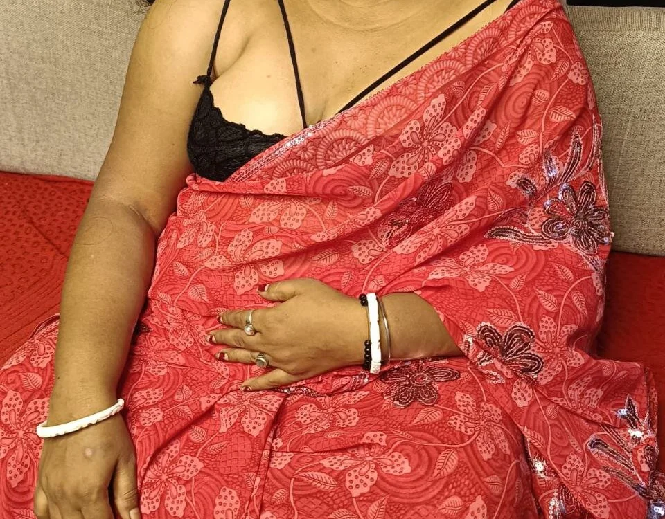 ella_mariya Offline XXX Chat