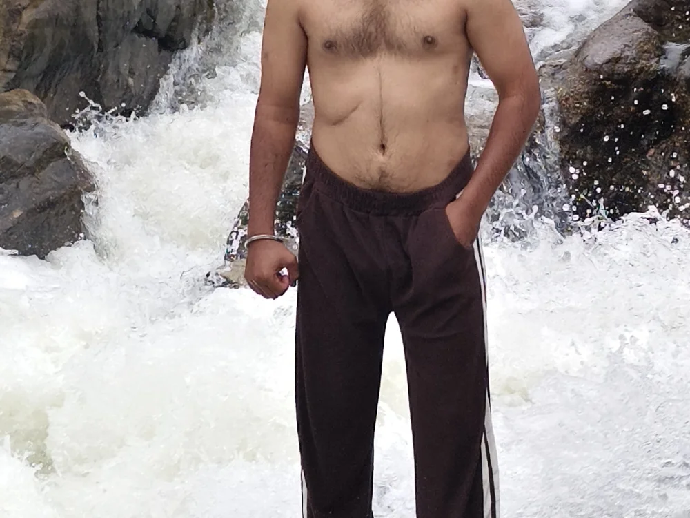 Lalpari302