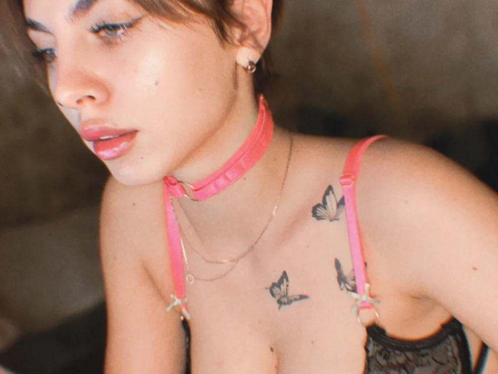 Mary_Coleen offline chatrum