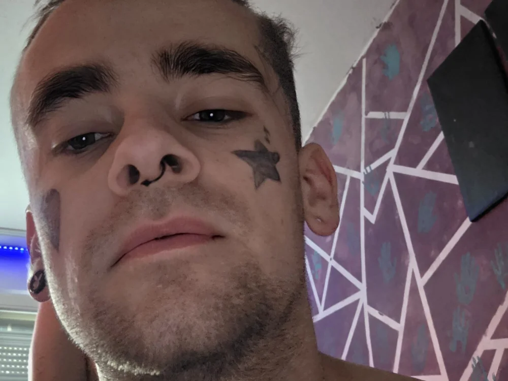 Offline chatovací místnost skylinebra