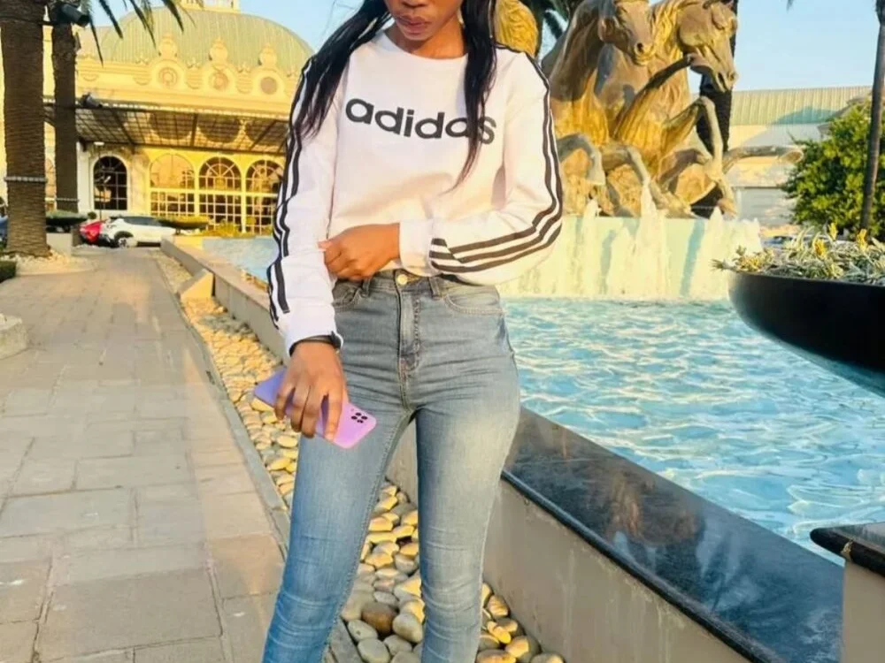 Офлайн-чат XXX ImpressiveZee