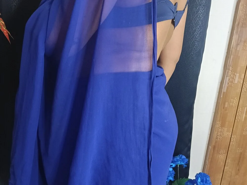 Flying_queenn Adlı Modelin Çevrimdışı XXX Sohbeti