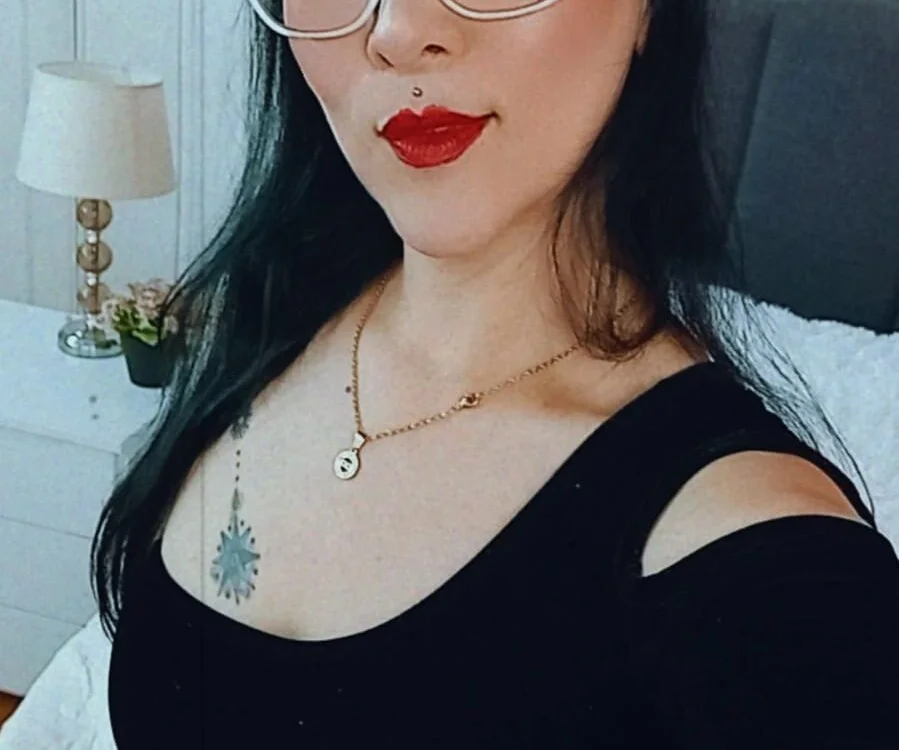 kiara_bermont Chat XXX Ngoại tuyến