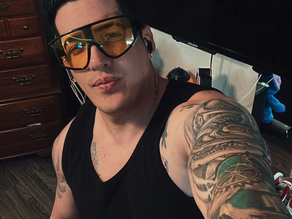 Manuel220589 offline chatrum