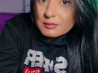 horny_val_'s webcam live show