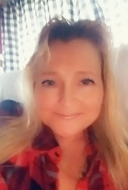 HOTANDWET4U offline chatrum