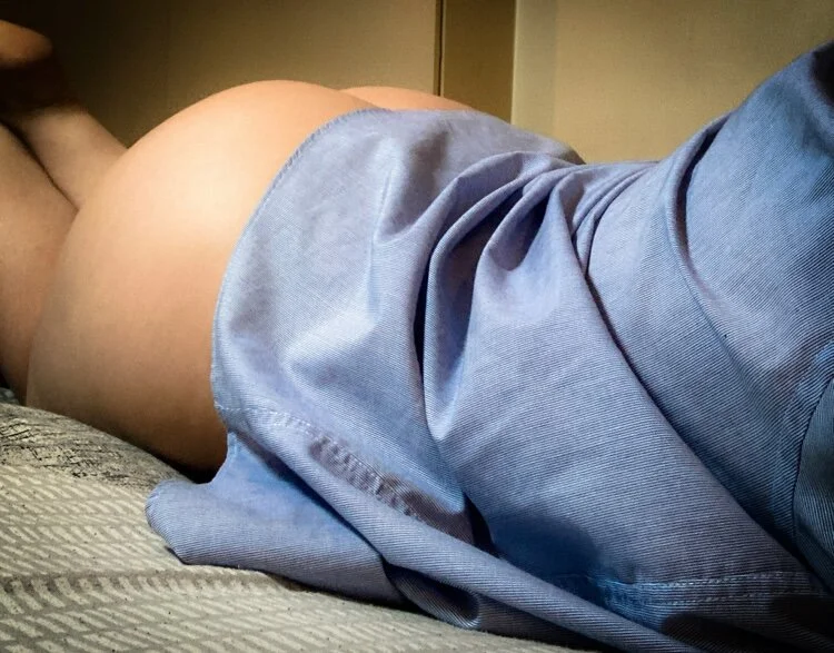 Curvy_Nyx Offline XXX-chat