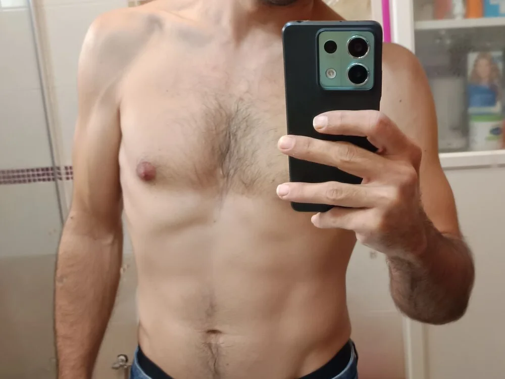 Blackroseyzeus Offline XXX-chat